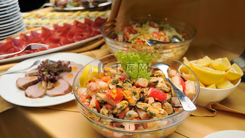 办公室充饥小饼干，材质分类大揭秘**