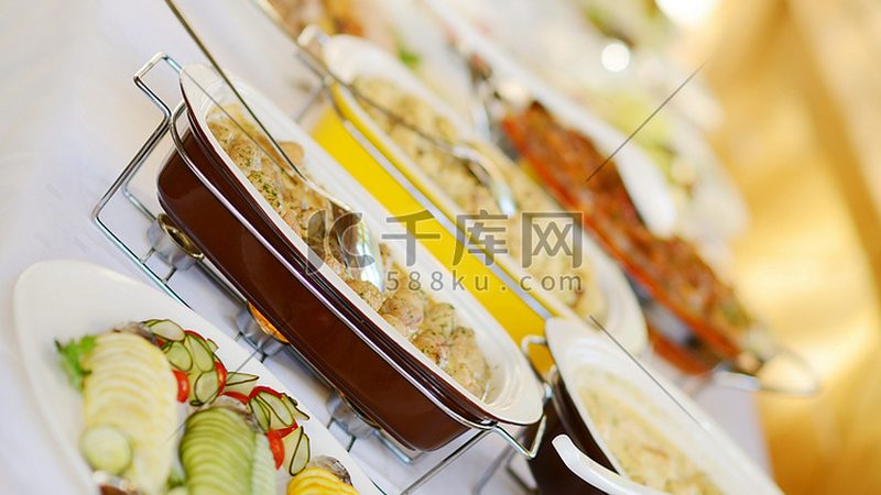 校园茶饮新风尚：走近学校附近的茶饮品牌